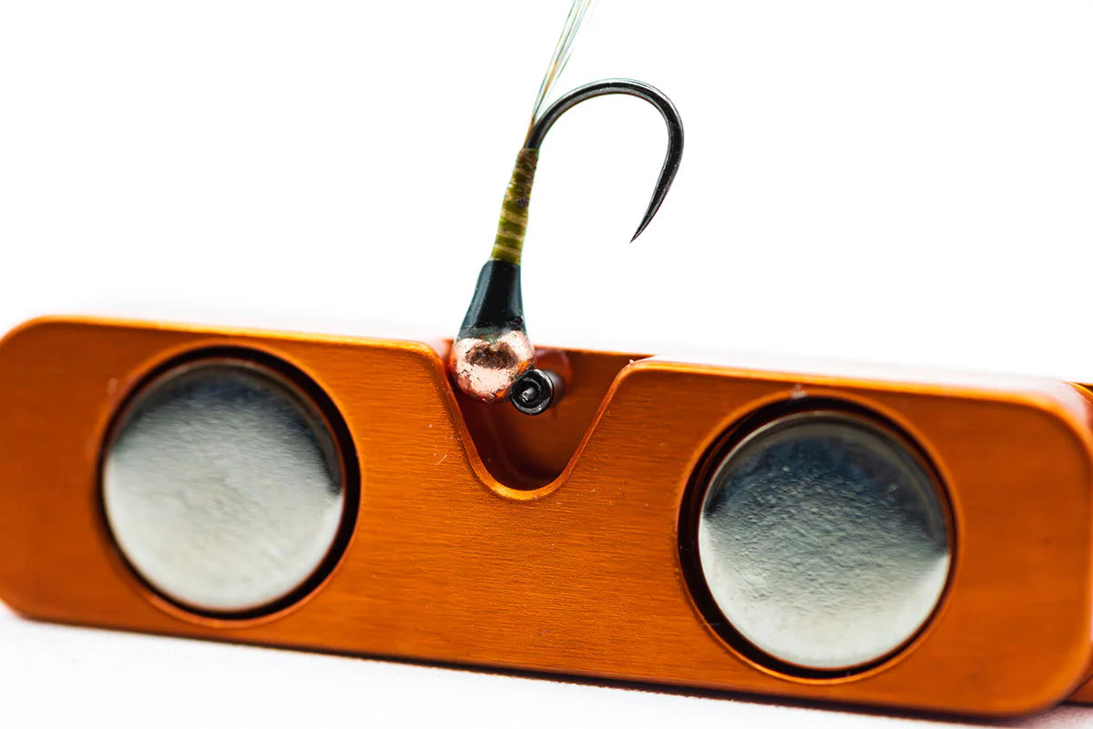 Cling Fishing Magnetic Rod Rack